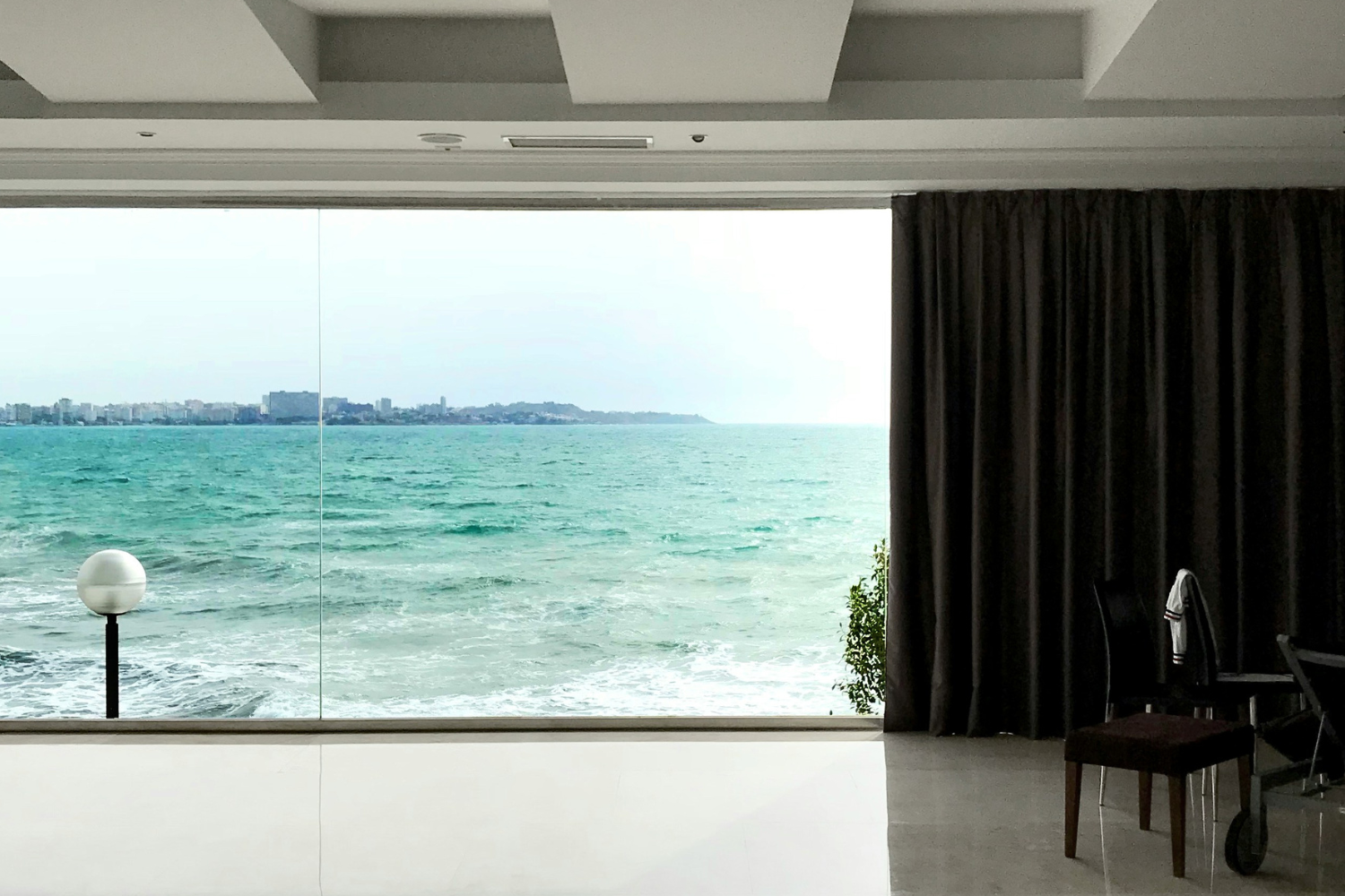 What Are Smart Curtains and Automatic Roller Blinds?