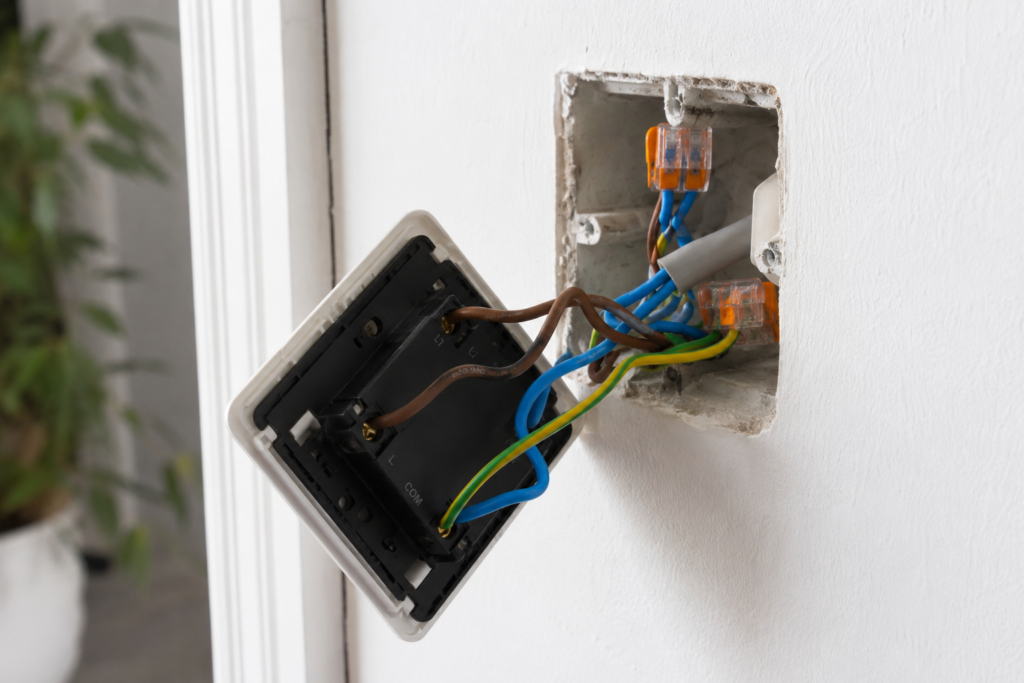 Do I Need a Neutral Wire for a Smart Switch in the UK? Everything You Need to Know